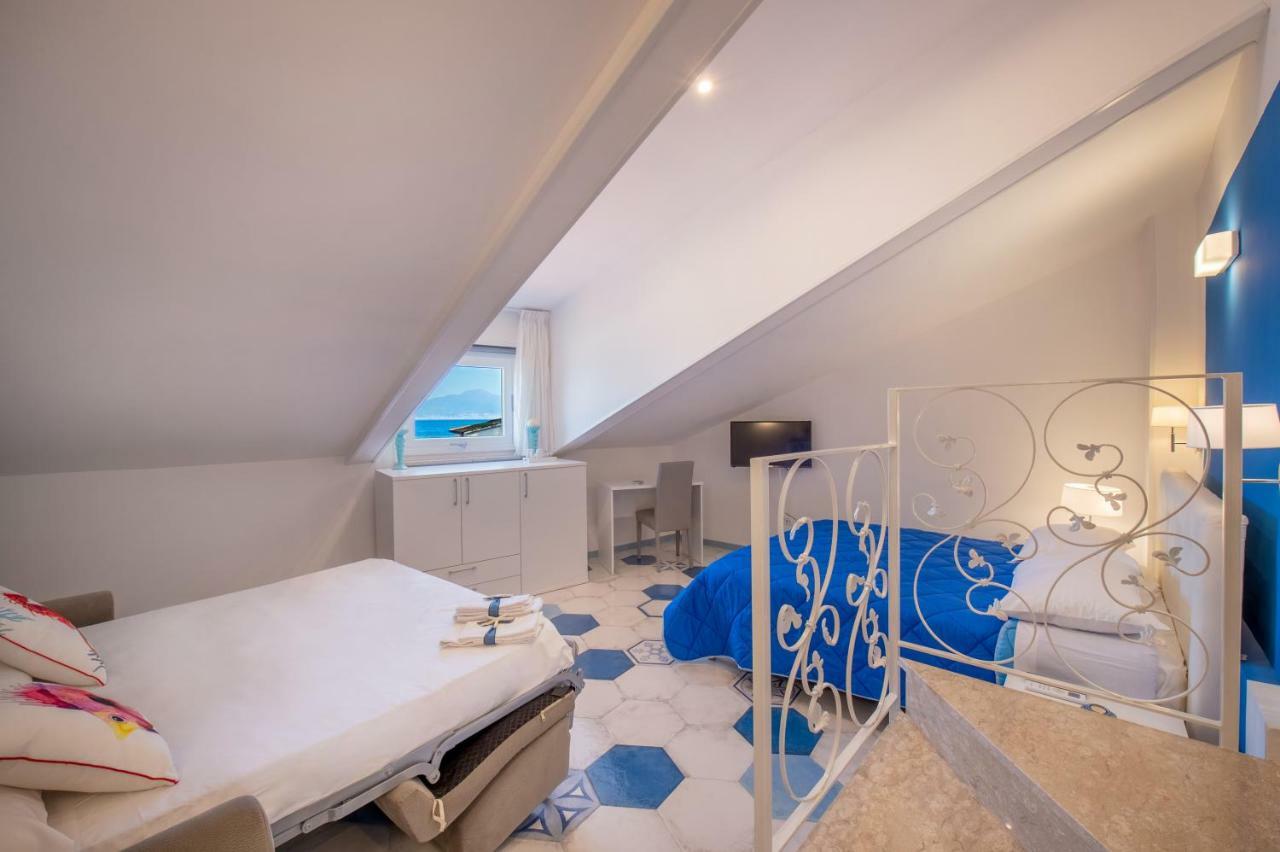 Affittacamere Caruso Sea View 2*